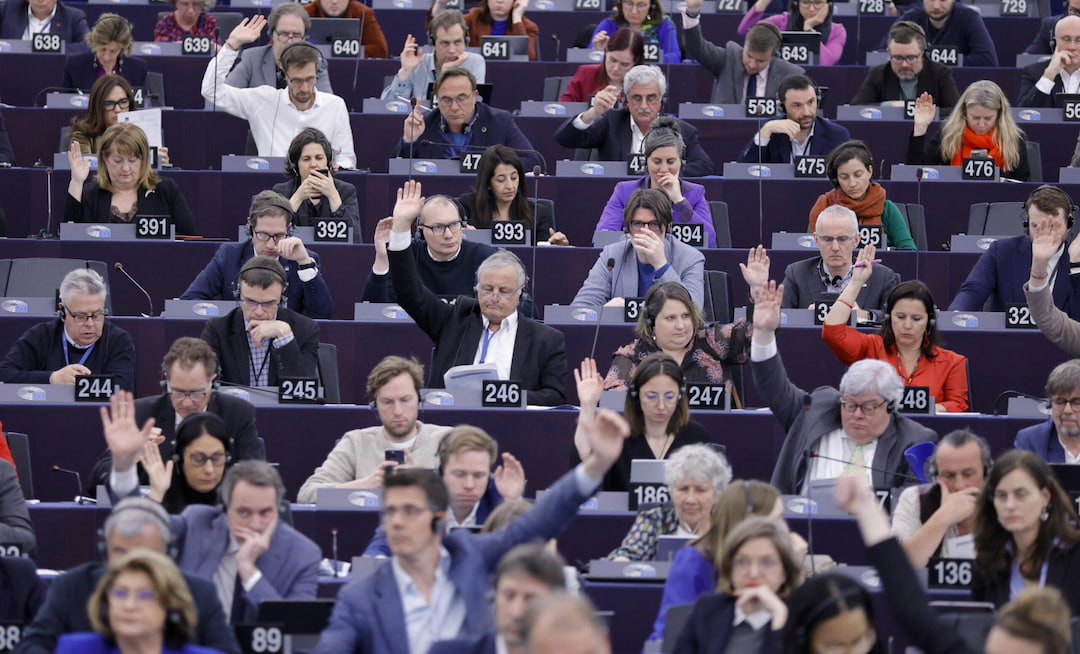 Chat Control Survives in Parliament yet Encrypted Chats Escape