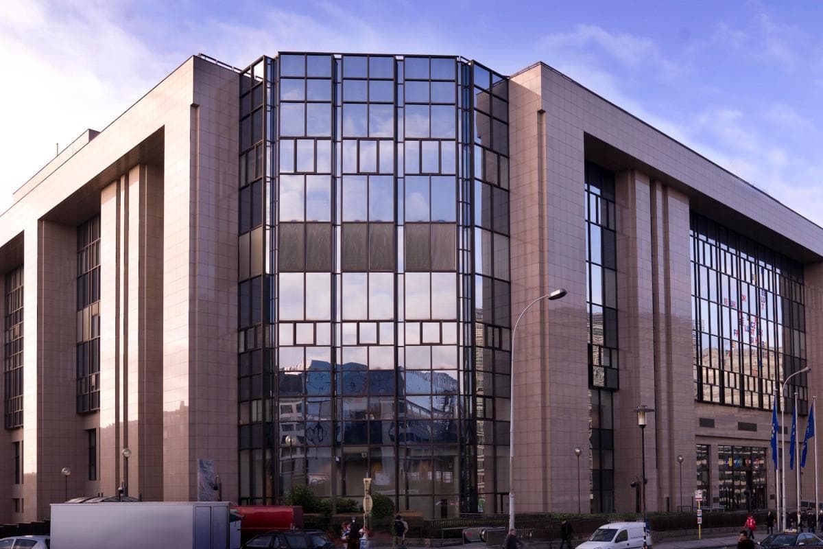 Council Backs Its Own Line on the Next EU Research Fund