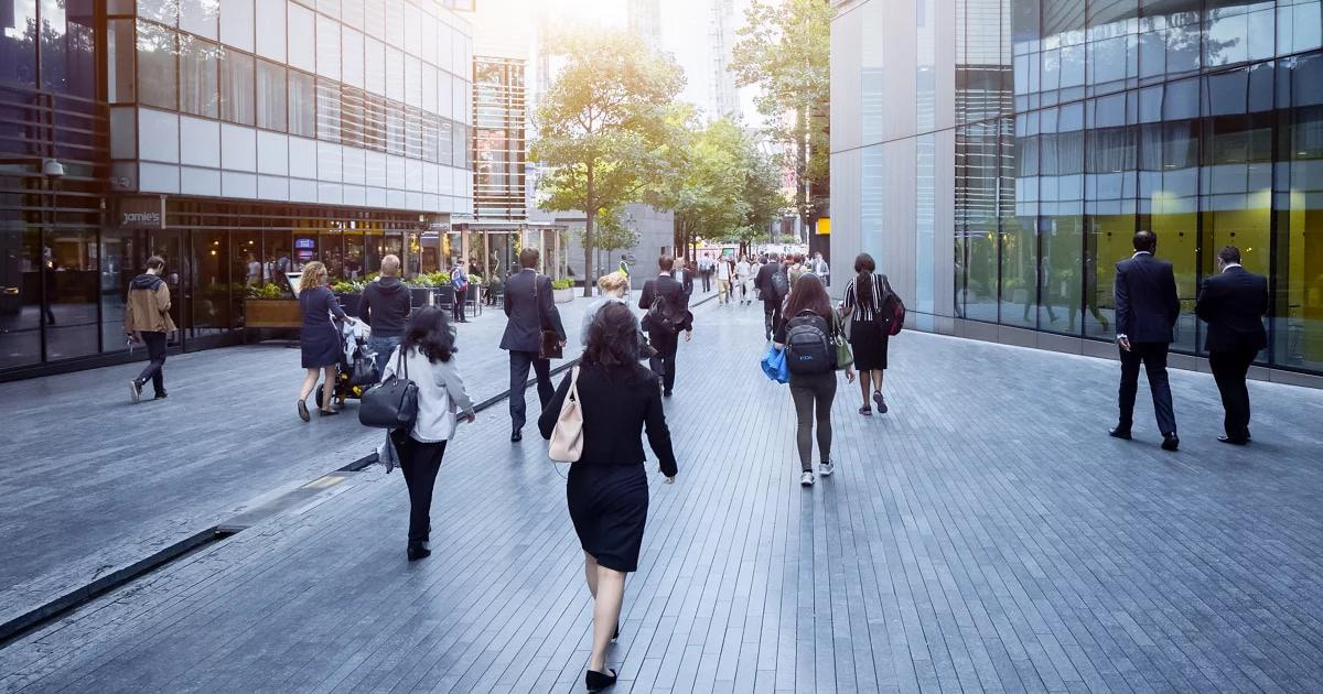 Euro-Area Joblessness Holds Near a Record Low