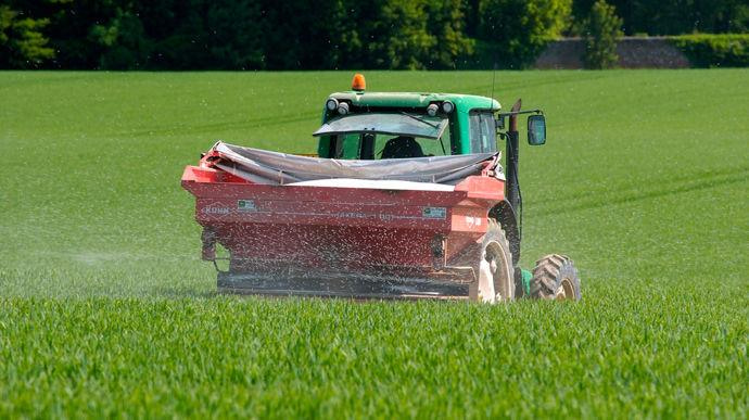 Brussels Clears Emergency Fertiliser Aid to Shield EU Farmers Brussels Clears Emergency Fertiliser Aid to Shield EU Farmers