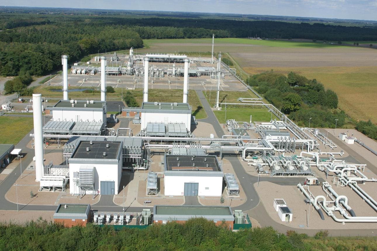 Can Europe Fill Its Gas Stores Before the Russian Ban Bites Can Europe Fill Its Gas Stores Before the Russian Ban Bites