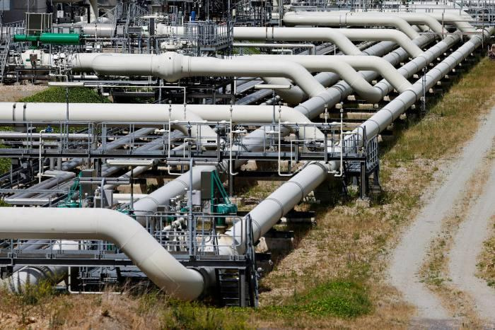 Gas Customers Win Free Choice of Supplier Under New EU Rules Gas Customers Win Free Choice of Supplier Under New EU Rules
