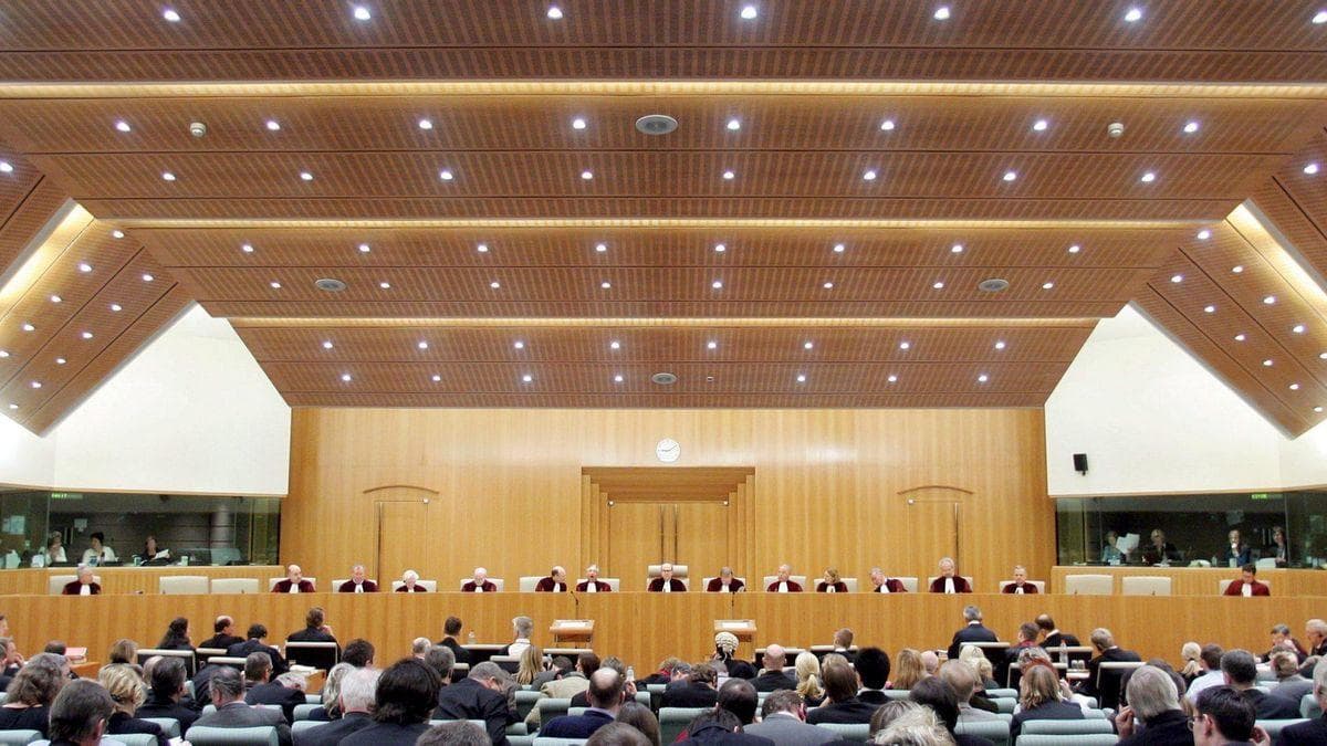 Judges Let Regulators Seize Company Emails Without a Warrant