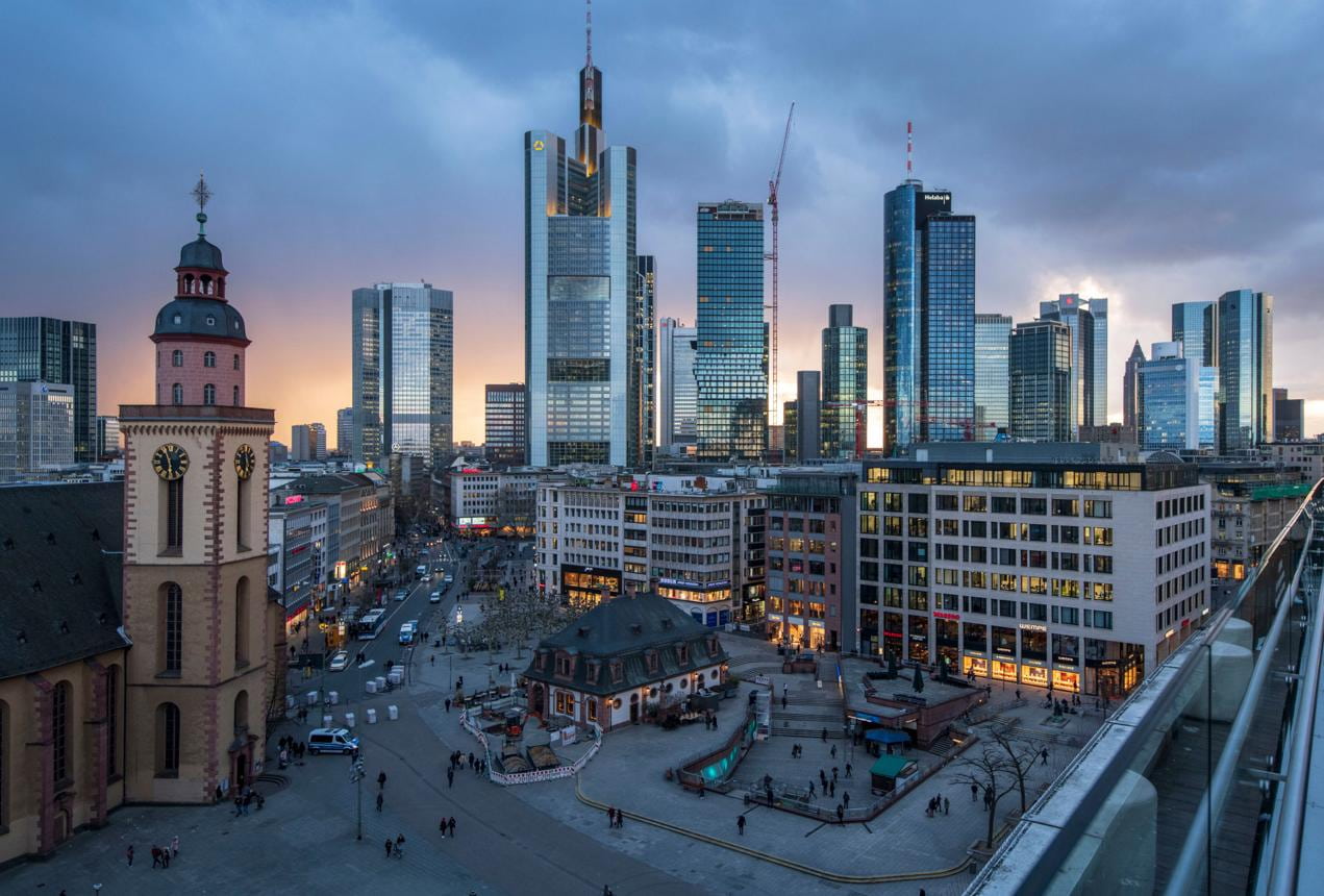 Savings Union Drive Seeks to Turn EU Deposits Into Investment Savings Union Drive Seeks to Turn EU Deposits Into Investment