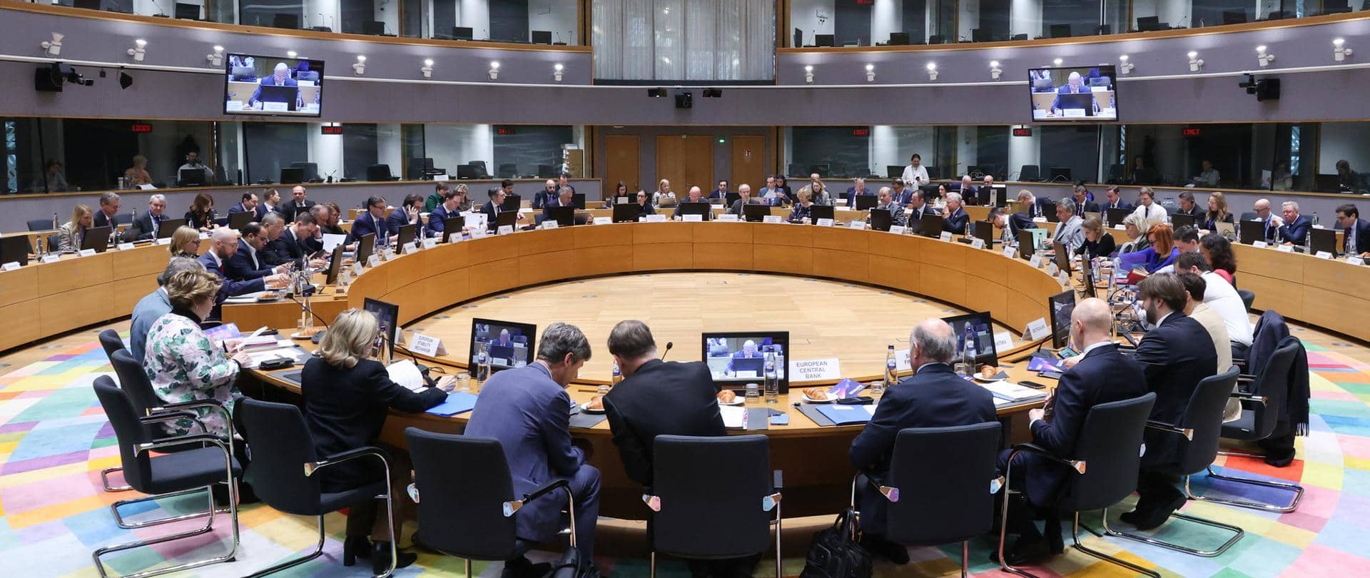 Who Pays for the Next EU Budget as the Own Resources Fight Grows