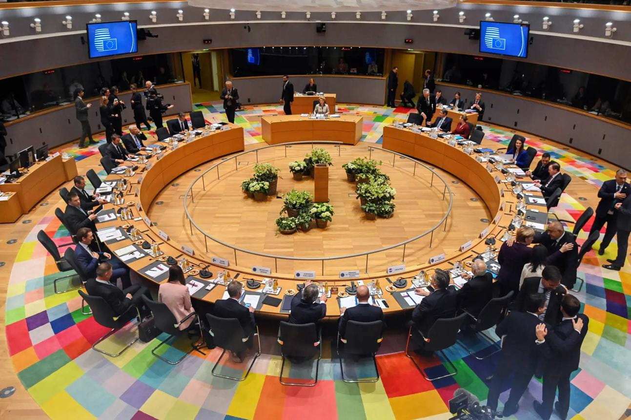 Ministers Trim Eight Billion From the Union's Final Annual Plan Ministers Trim Eight Billion From the Union's Final Annual Plan