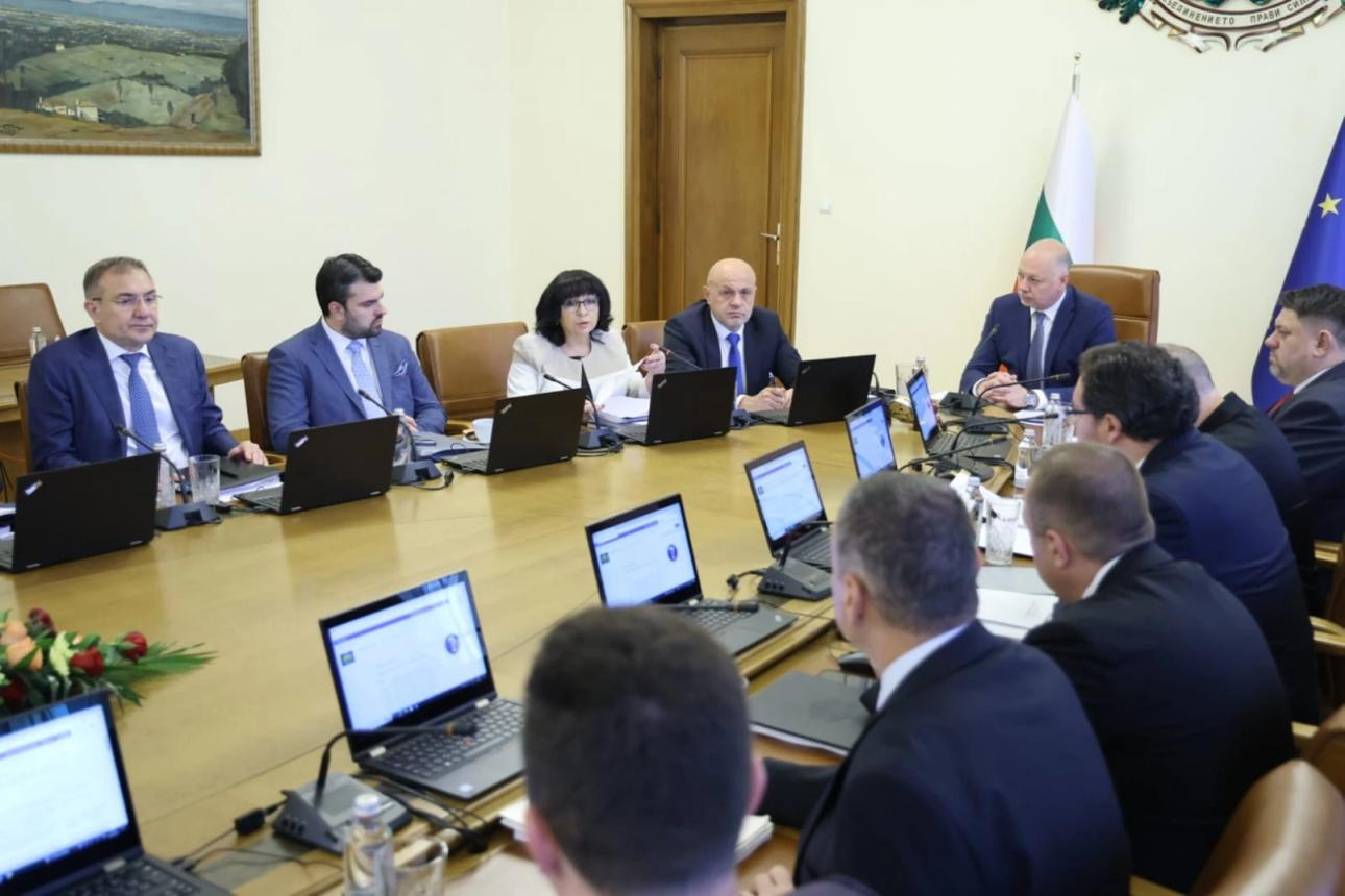 Six Months After the Euro Bulgaria Faces an Excessive Deficit