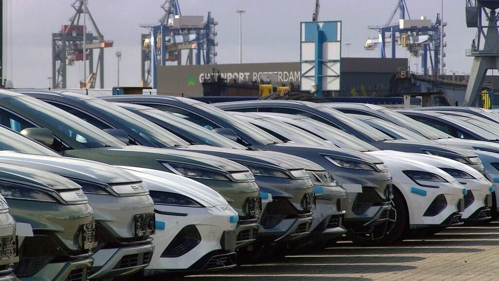Why a Price Floor Is Harder to Police Than a Tariff