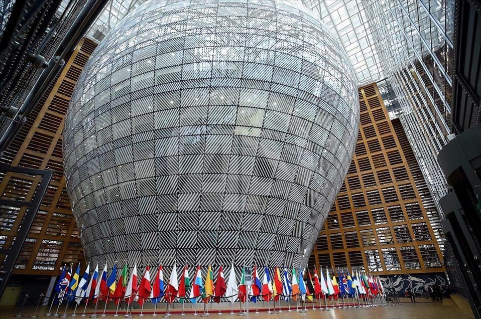 Council Adopts EU Return Regulation With Hubs And Longer Detention