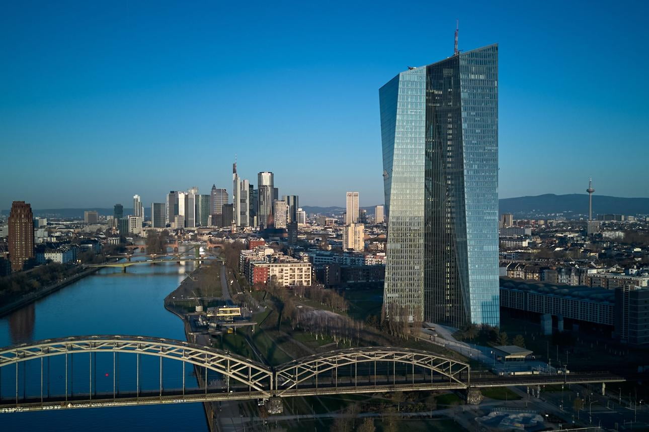 Euro Area Inflation Climbs To 3.2 percent As Energy Costs Bite Again Euro Area Inflation Climbs To 3.2 percent As Energy Costs Bite Again