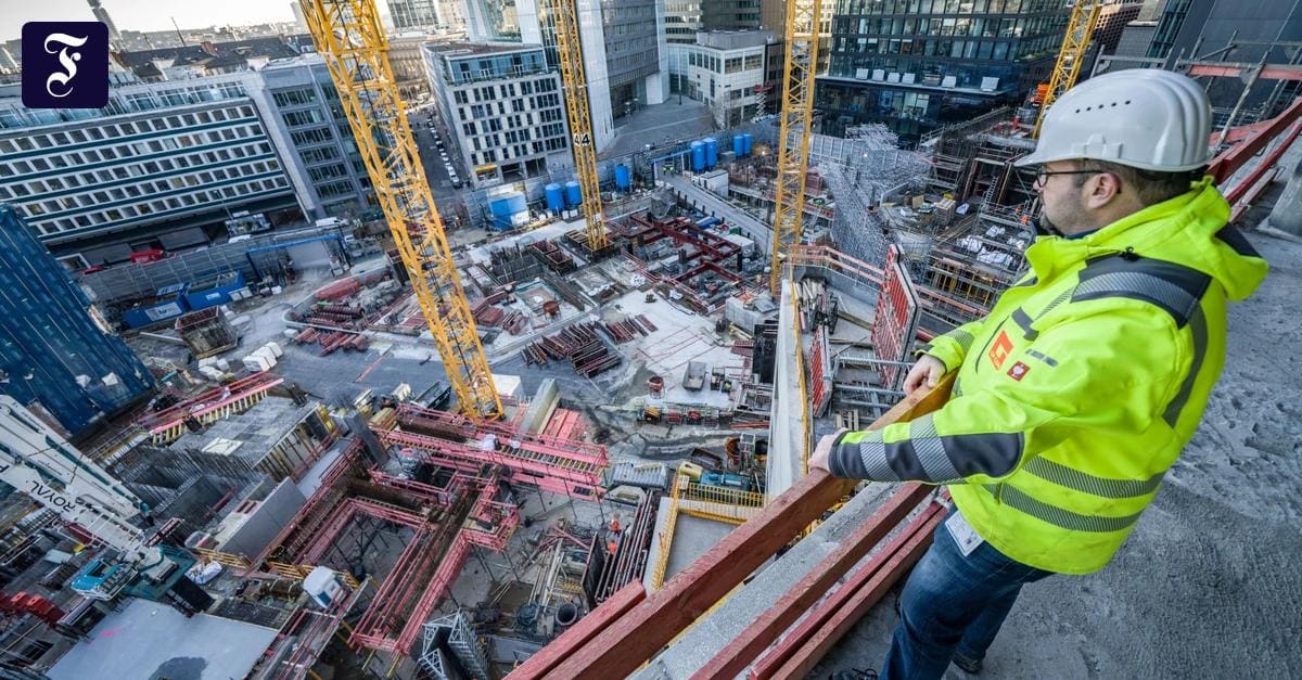 Fatal Accidents At Work Rise To 3,367 As Construction Stays Deadliest Fatal Accidents At Work Rise To 3,367 As Construction Stays Deadliest